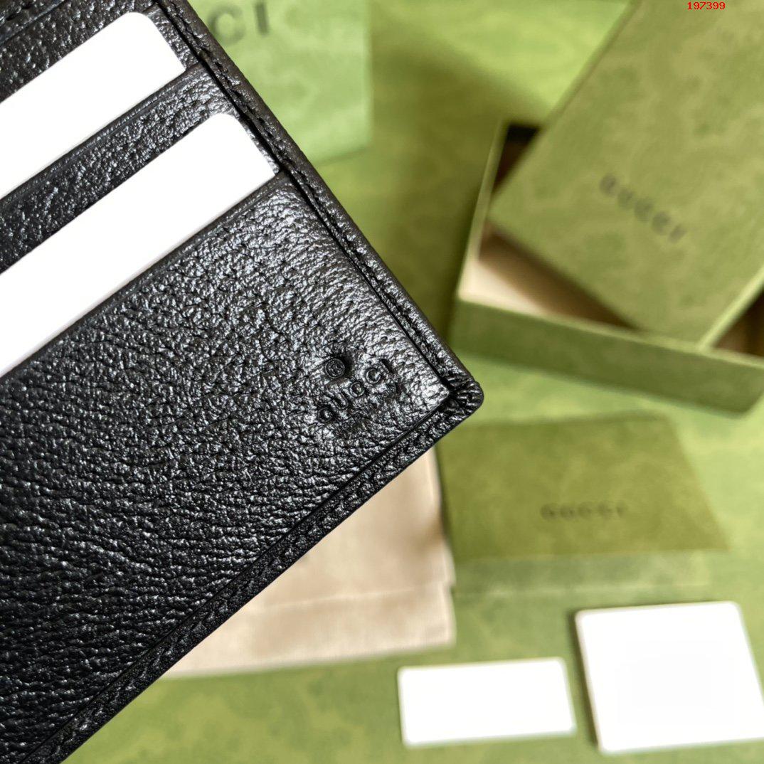 全セットの元工場緑箱包装この簡潔で繊長な財布はGG 100周年特別シリーズを採用して同色調の革のエッジと相互ボタン式ダブルG標識